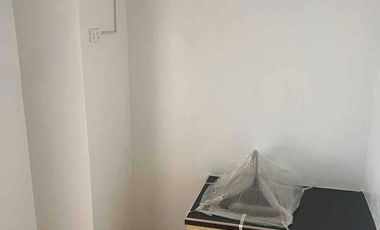 ‼️📣SUPER SALE PROMO‼️CLEAN TITLE PERPETUAL OWNERSHIP Top HIGH END Condo Modern Minimialist Condo near MAKATI BGC ROCKWELL AIRPORT  Hotel Mall Resturants and Airport Hospital School Office