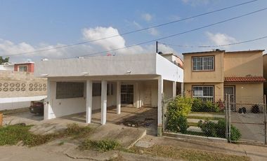 Casa En Venta En Roger Gómez, Altamira, Tamps. GD3