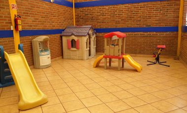 VENTA CASA CON USO DE SUELO  PARA ESCUELA, CON PROBABILIDAD PARA H3B/C