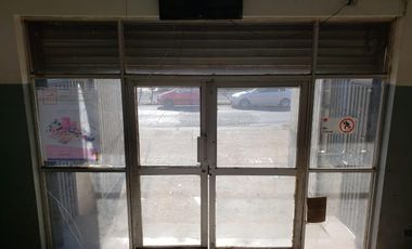 Céntrico Local Comercial en Los Ángeles