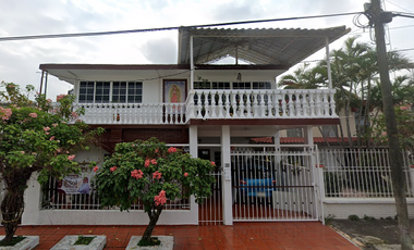 Estrena esta propiedad ubicada en la colonia Las Palmas, Ver. A un precio de remate.