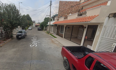 Estrena esta propiedad ubicada en la colonia Las Palmas, Ver. A un precio de remate.