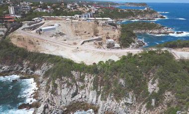 TERRENOS FRENTE AL MAR