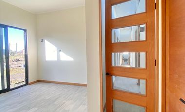 NO TE PIERDAS LA OPORTUNIDAD DE VIVIR EN ESTA HERMOSA CASA CAMINO A COIHUECO KILOMETRO 7