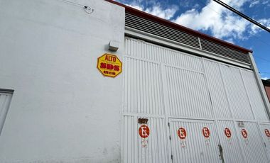 BODEGA JUNTO A AV. SALK A 1 CUADRA DE SALVADOR NAVA