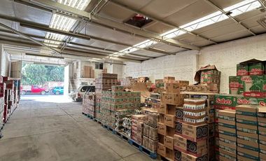 BODEGA JUNTO A AV. SALK A 1 CUADRA DE SALVADOR NAVA