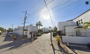 CASE EN VENTA EN PASEO DE LA RIBERA PUERTO VALLARTA