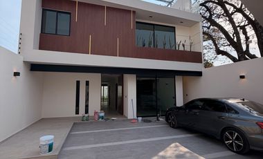 Magnifica casa con Roof Garden en PREVENTA en Delicias, Cuernavaca - Entrega en Septiembre de 2025