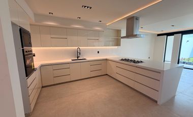 Magnifica casa con Roof Garden en PREVENTA en Delicias, Cuernavaca - Entrega en Septiembre de 2025