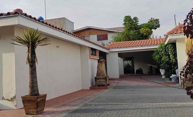 Casa comercial en renta en Blvd. Algeciras