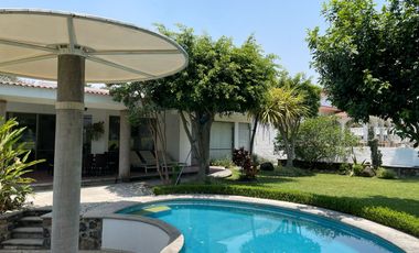 CASA EN VENTA EN FRACCIONAMIENTO LOMAS DE COCOYOC MORELOS