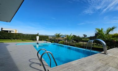 CASA AMOBLADA EN VENTA CONDOMINIO RUITOQUE