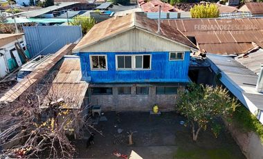 SAN FELIPE - VENDE CASA 5D 2B EN PLENO CENTRO