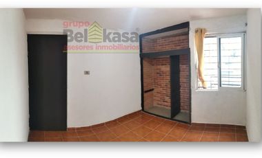 Venta de departamento de 3 recámaras en Valle de Aragón 1a secc.