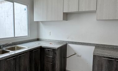 SE VENDE CASA UBICADA EN RESIDENCIAL AMBAR, CANCUN
