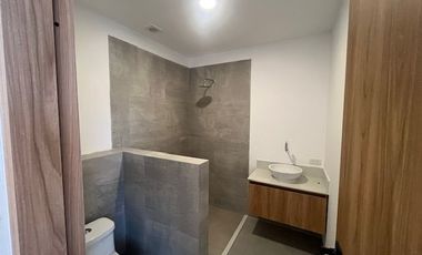 CASA POR ESTRENAR EN VENTA EN ZONA DE ALTA PROYECCION EN PORTOVIEJO - DE OPORTUNIDAD