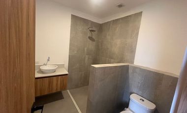 CASA POR ESTRENAR EN VENTA EN ZONA DE ALTA PROYECCION EN PORTOVIEJO - DE OPORTUNIDAD