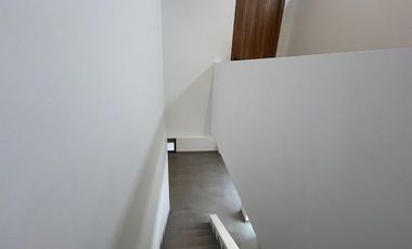 CASA POR ESTRENAR EN VENTA EN ZONA DE ALTA PROYECCION EN PORTOVIEJO - DE OPORTUNIDAD