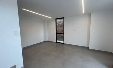 CASA POR ESTRENAR EN VENTA EN ZONA DE ALTA PROYECCION EN PORTOVIEJO - DE OPORTUNIDAD