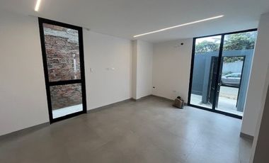 CASA POR ESTRENAR EN VENTA EN ZONA DE ALTA PROYECCION EN PORTOVIEJO - DE OPORTUNIDAD