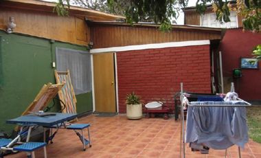 SE VENDE CASA CON GRAN TERRENO EN CONCHALI