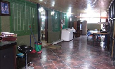 SE VENDE CASA CON GRAN TERRENO EN CONCHALI