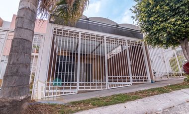 Casa en venta cerca de la Central Camionera Nueva Guadalajara y Carretera Libre a Zapotlanejo