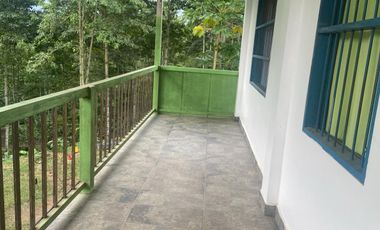 Vendo Finca de 3,5 Hectáreas en Puerto Quito. Pichincha , Ecuador.