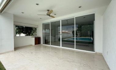 CASA EN VENTA EN FRACCIONAMIENTO LOMAS DE COCOYOC MORELOS