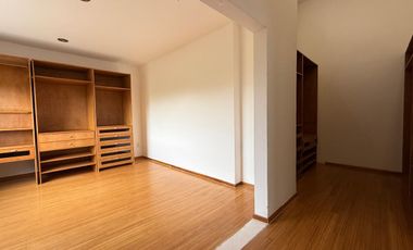 CASA EN VENTA EN FRACCIONAMIENTO LOMAS DE COCOYOC MORELOS