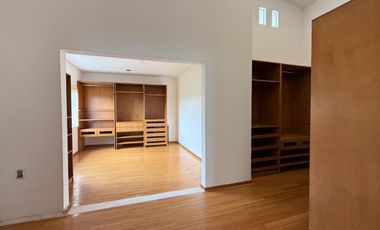 CASA EN VENTA EN FRACCIONAMIENTO LOMAS DE COCOYOC MORELOS