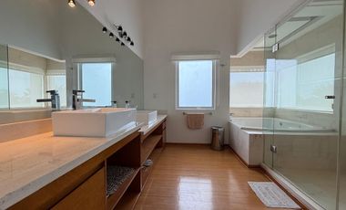 CASA EN VENTA EN FRACCIONAMIENTO LOMAS DE COCOYOC MORELOS