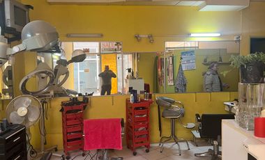 VENTA LOCAL COMERCIAL PLAZA REAL_PELUQUERIA_A PUERTA CERRADA