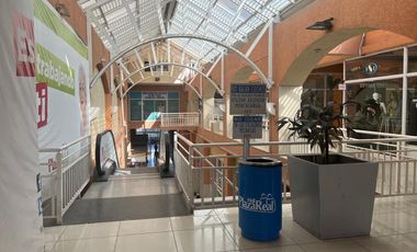 VENTA LOCAL COMERCIAL PLAZA REAL_PELUQUERIA_A PUERTA CERRADA