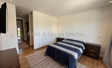 Altos de Juriquilla - RENTA. Departamento amueblado en planta baja, 3 recámaras