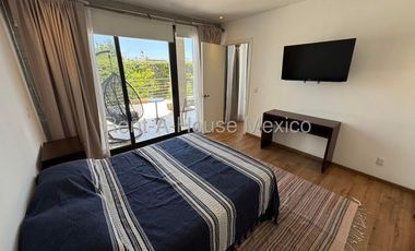 Altos de Juriquilla - RENTA. Departamento amueblado en planta baja, 3 recámaras