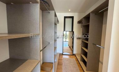 Altos de Juriquilla - RENTA. Departamento amueblado en planta baja, 3 recámaras