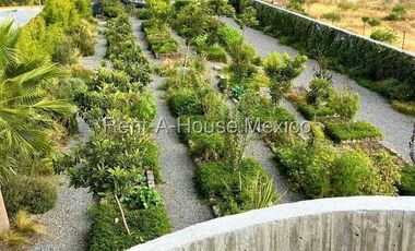 Altos de Juriquilla - RENTA. Departamento amueblado en planta baja, 3 recámaras