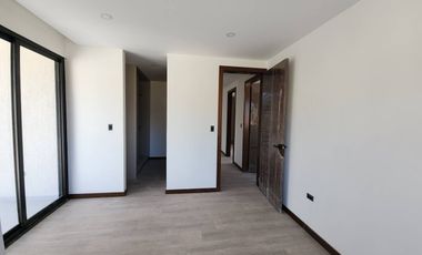 En Venta Casa en Condominio, Challuabamba Cuenca