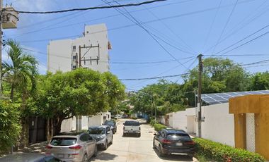 Inversión Segura y Rentable en Bienes Raíces, Casa en Col. Costa Azul, Acapulco, Guerrero.