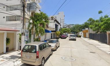 Inversión Segura y Rentable en Bienes Raíces, Casa en Col. Costa Azul, Acapulco, Guerrero.