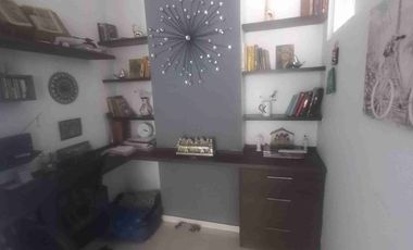 VENDO APARTAMENTO EN UN PRIMER PISO EN TORRES DE SAN JUAN.
