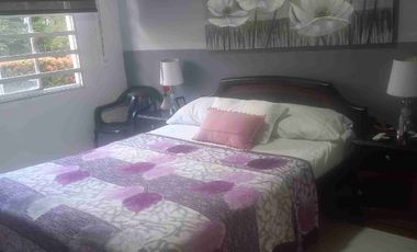 VENDO APARTAMENTO EN UN PRIMER PISO EN TORRES DE SAN JUAN.