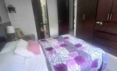 VENDO APARTAMENTO EN UN PRIMER PISO EN TORRES DE SAN JUAN.