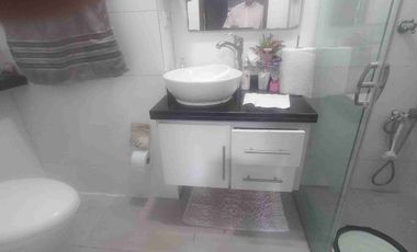 VENDO APARTAMENTO EN UN PRIMER PISO EN TORRES DE SAN JUAN.