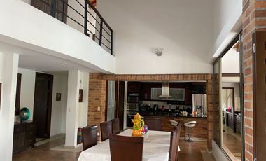 VENDO CASA CAMPESTRE CONJUNTO HACIENDA TRINITARIOS EN RUITOQUE BAJO EN FLORIDABLANCA