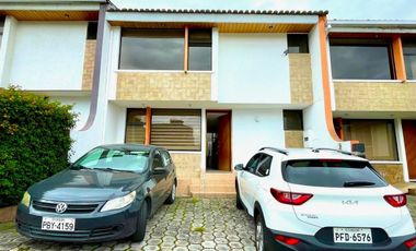 CASA REMODELADA  EN VENTA 171  M2 -  CONJUNTO SEGURO -  ELOY ALFARO