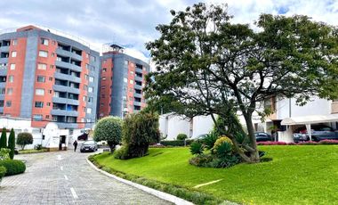 CASA REMODELADA  EN VENTA 171  M2 -  CONJUNTO SEGURO -  ELOY ALFARO