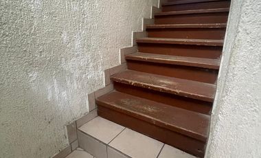 CASA DUPLEX EN PLANTA ALTA EN VENTA, EN JARDINES DEL VALLE.