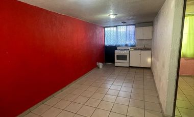 CASA DUPLEX EN PLANTA ALTA EN VENTA, EN JARDINES DEL VALLE.